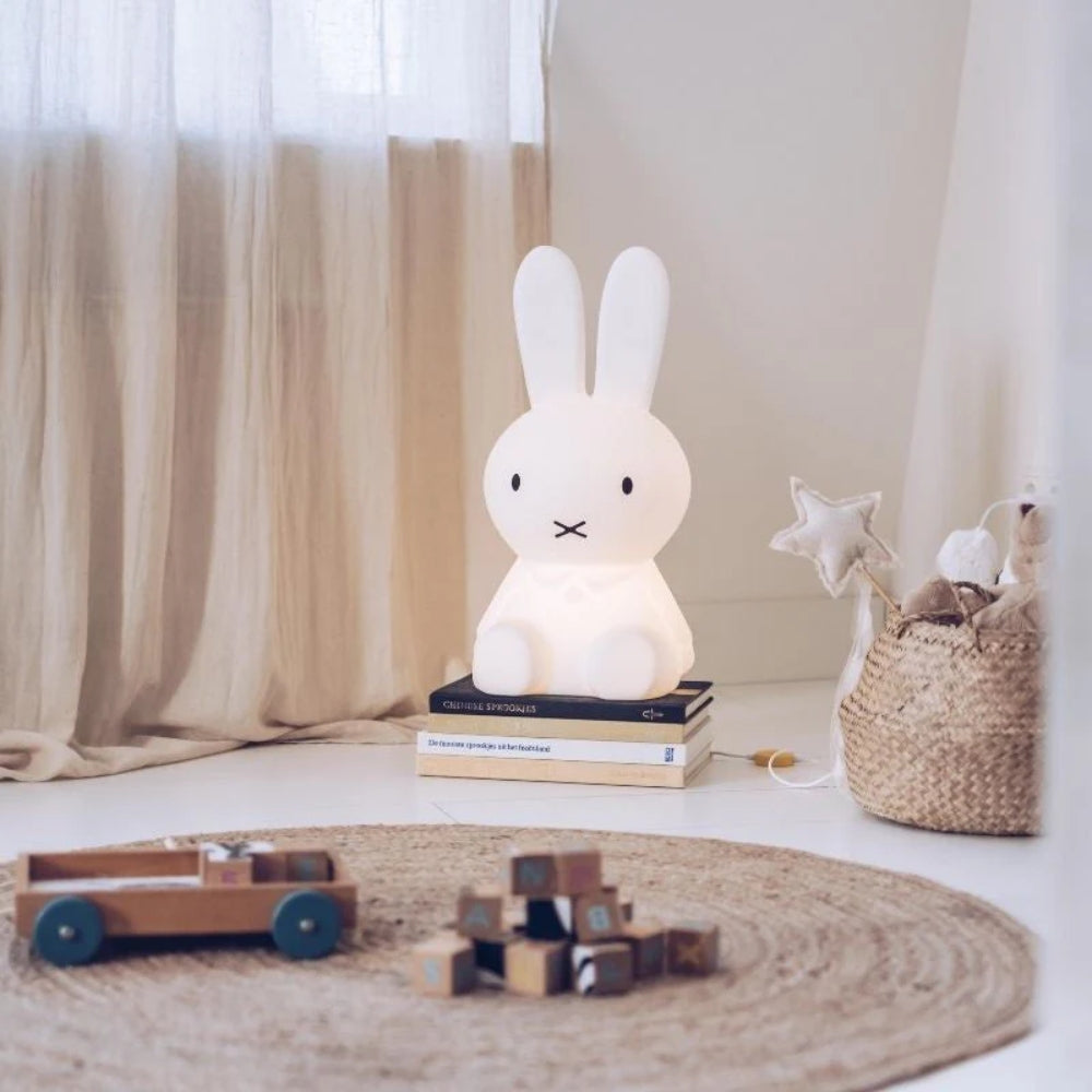 Modern Bunny Floor Lamp – Soft Dimmable Lighting for Cosy Spaces